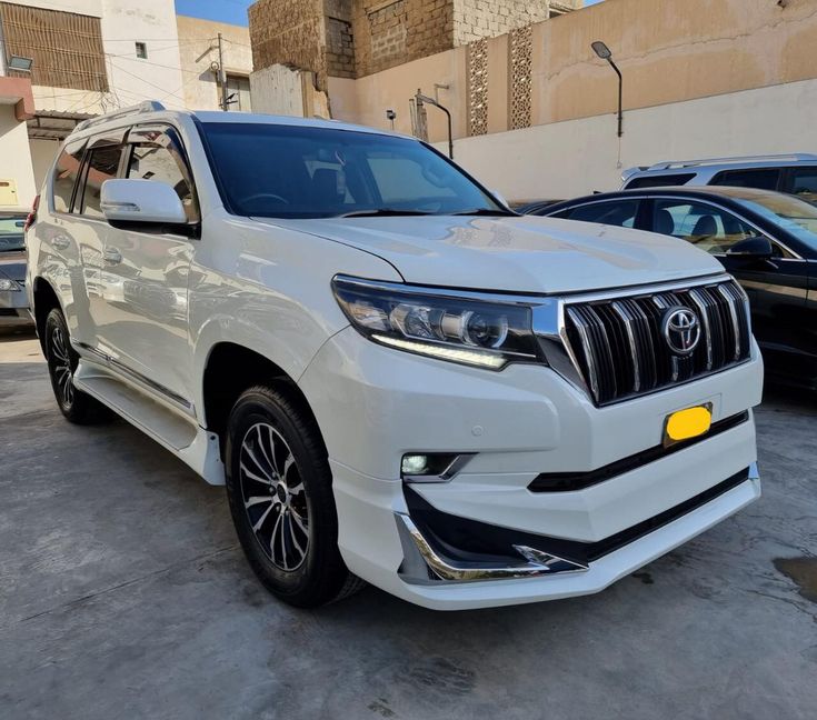 SUVs & 4×4s